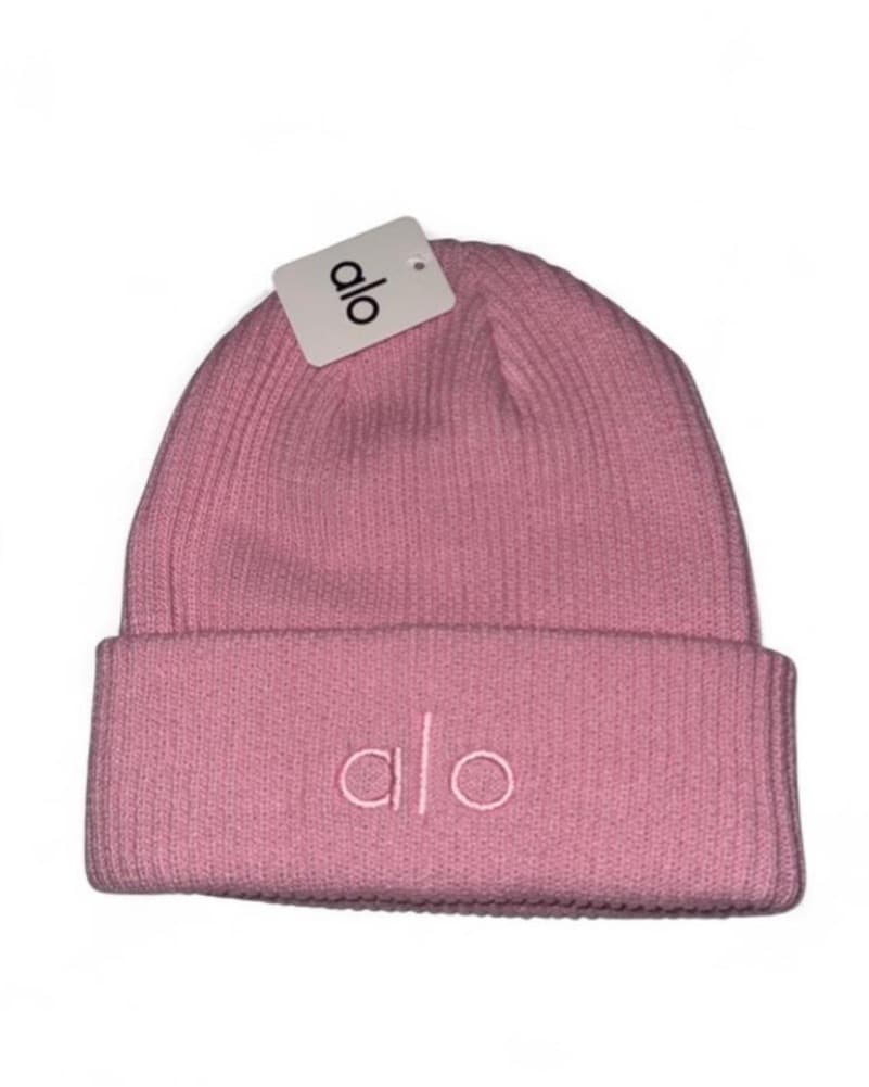 Chic Alo Ribbed Beanie - Image 1