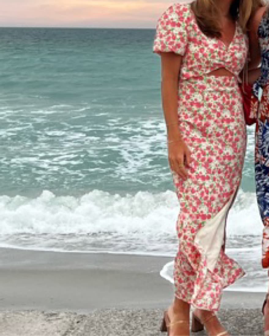 Short sleeve floral maxi dress with cut  - Image 1