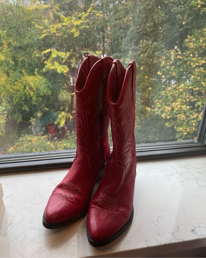 Red Cowboy boots - Image 2