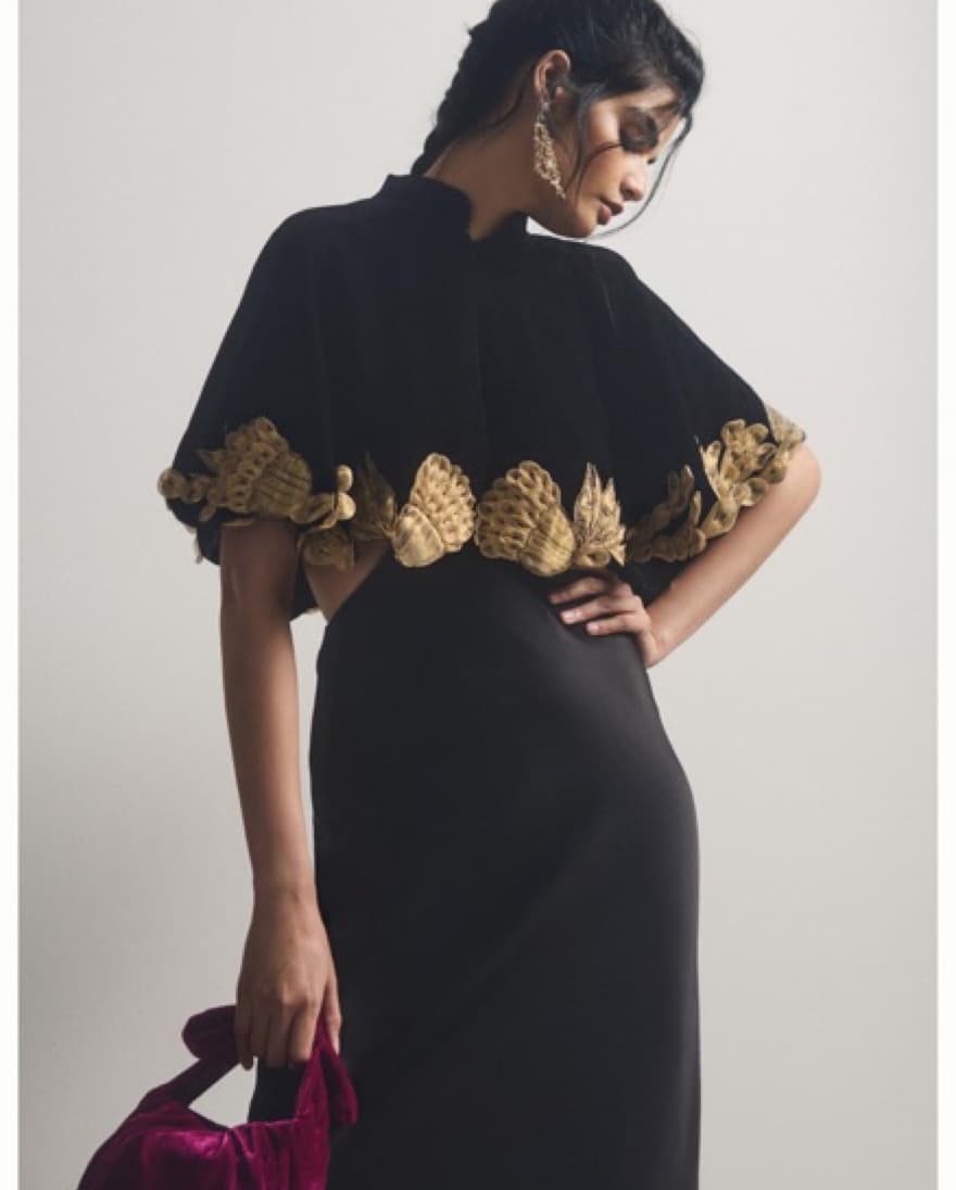 Velvet and Gold Capelet - Image 6