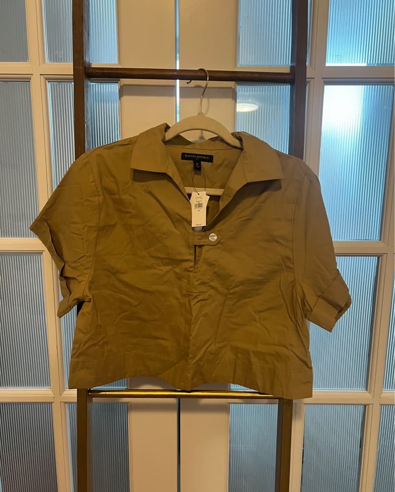 NWT Banana Republic Top - Image 1
