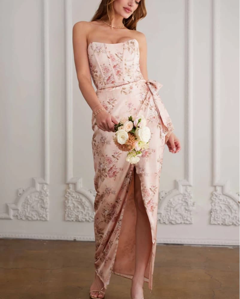 The June Dress In Peach Tapestry V Chap - Image 1
