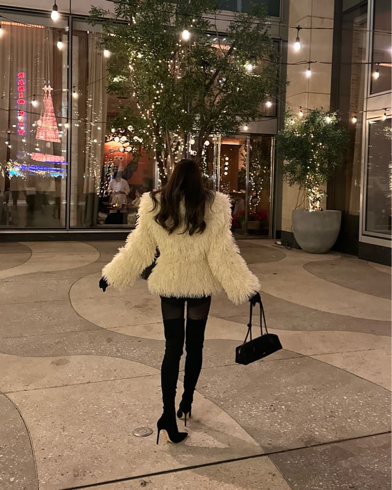 Helsa Cinched Peplum Faux Fur Jacket - Image 3