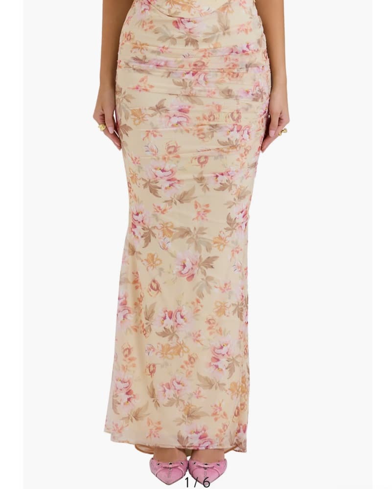 Elegant Floral Maxi Dress - Image 3