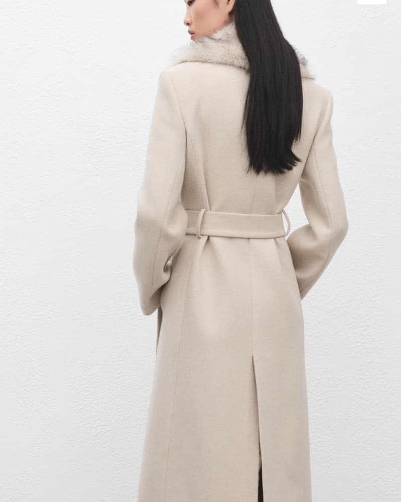 Chic Gray Faux Fur Coat - Image 3