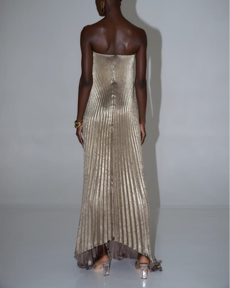 L’idee Gold Shimmer Pleated Gown - Image 5