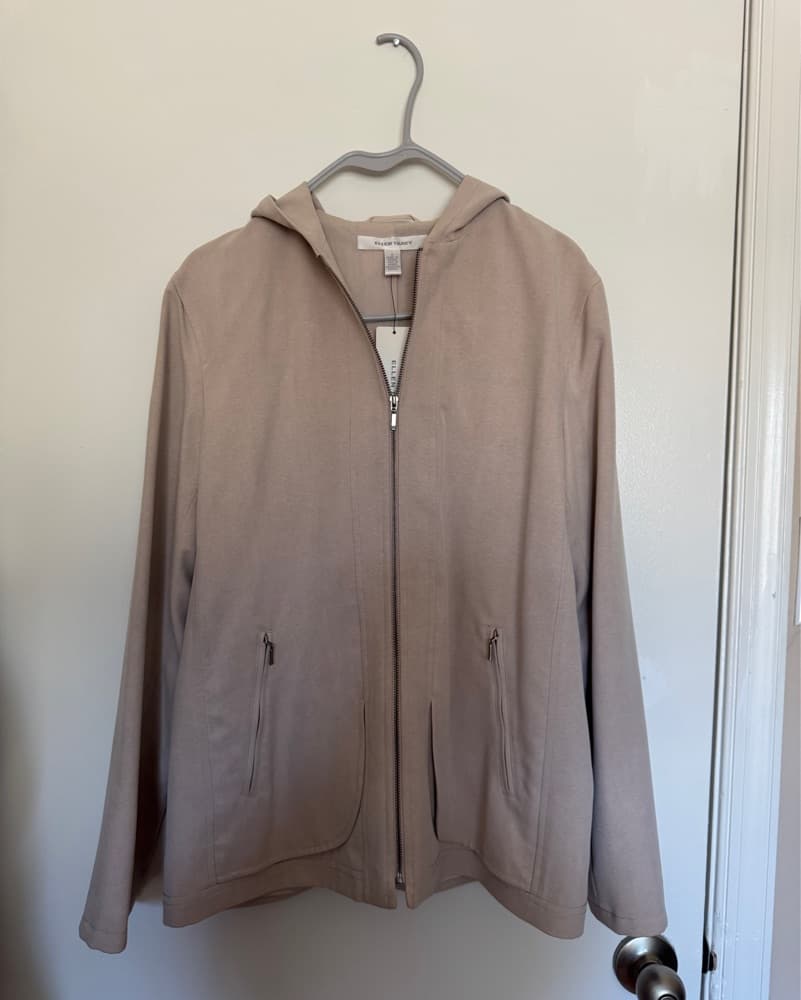100% Silk Spring Jacket New With Tag - Image 1