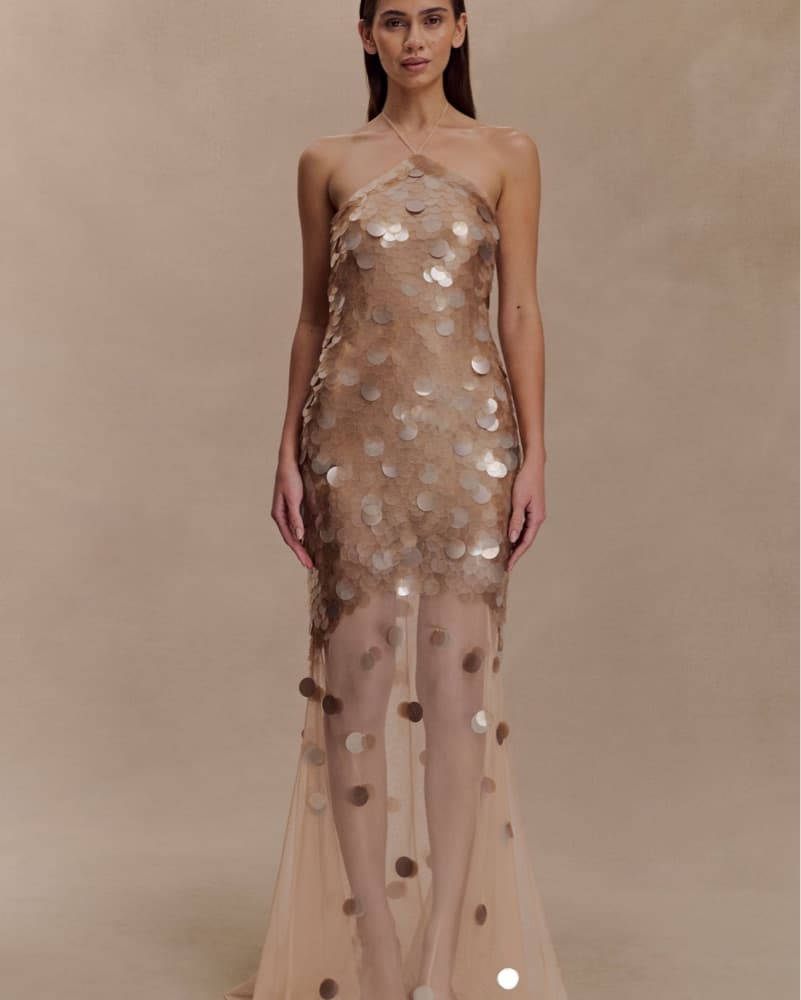 Elegant Shimmering Sequin Gown - Image 5