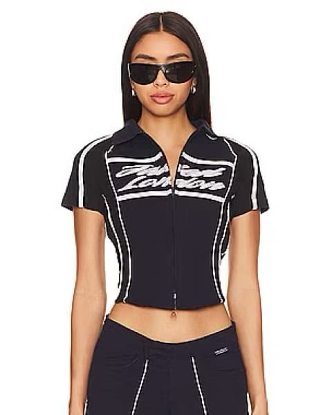 Sleek and Stylish Cropped Zip-Up - Image 1
