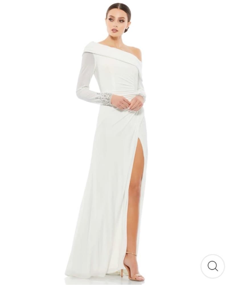 Glamorous Crystal-Embellished One-Shoulder Gown - Image 1