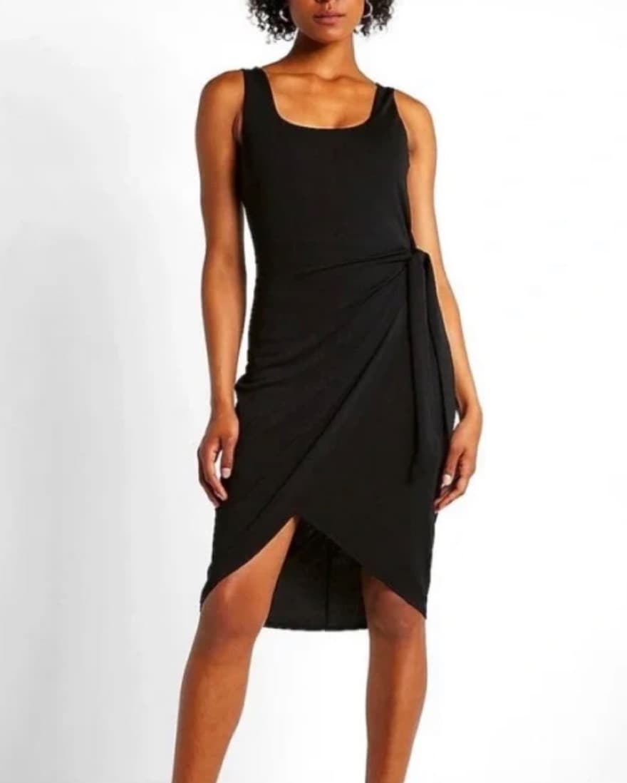 Express Body Contour Wrap Front hi-low - Image 1