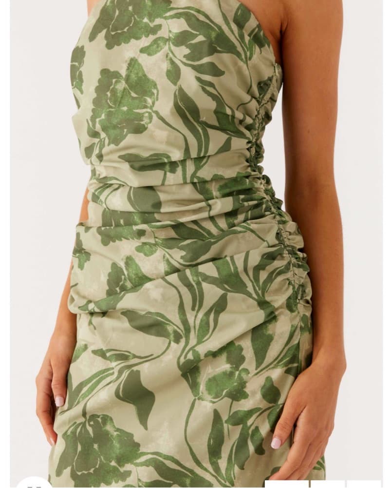Elegant Floral Print Maxi Dress - Image 3