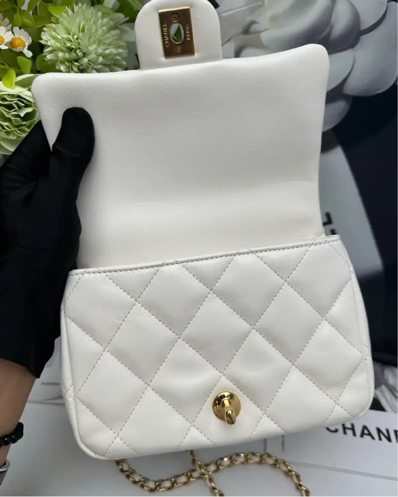 Chanel White HandBag - Image 3