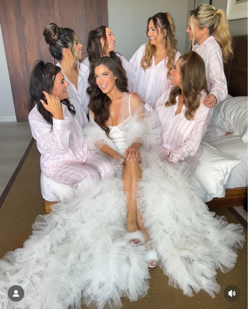 VOIR Bride Victoria Bridal Robe - Image 3