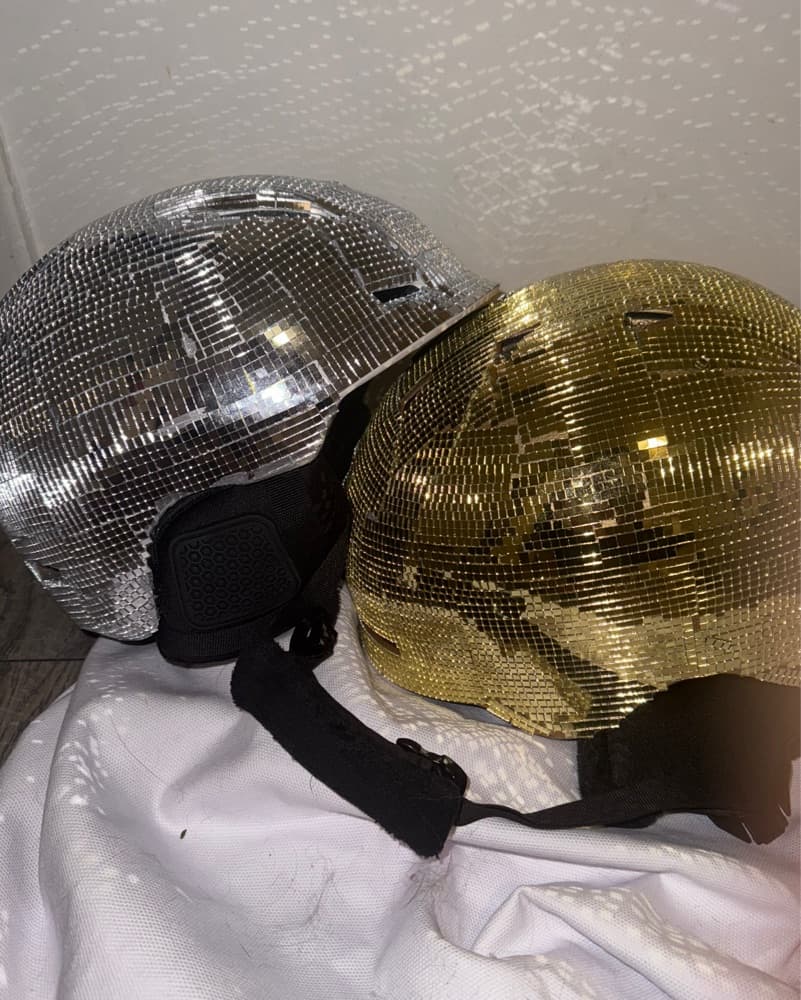 Disco Silver Ski Helmet  - Image 2
