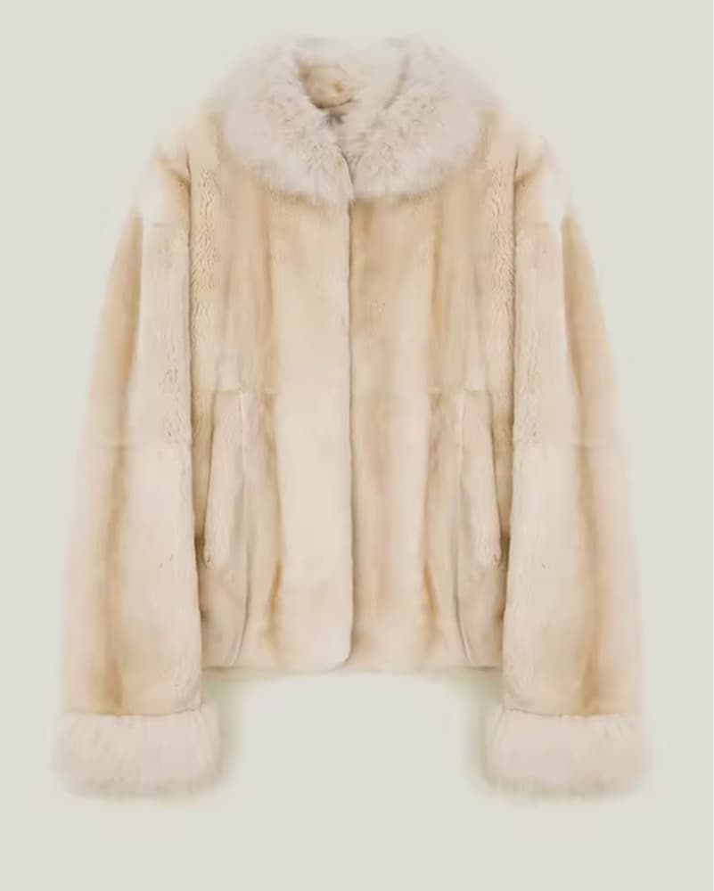 The PERFECT Fur Coat - Image 6