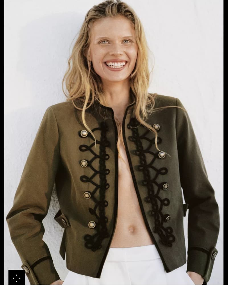 Elegant Military-Inspired Jacket - Image 1