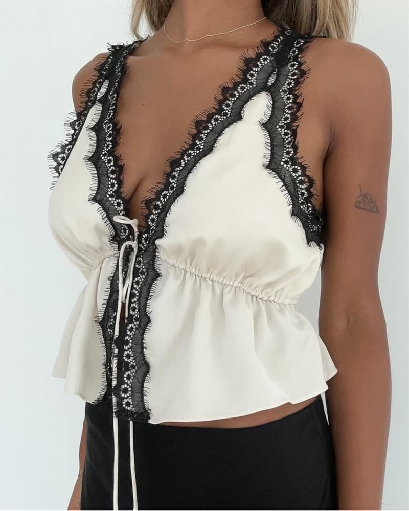 Flirty Lace-Trimmed Crop Top - Image 2
