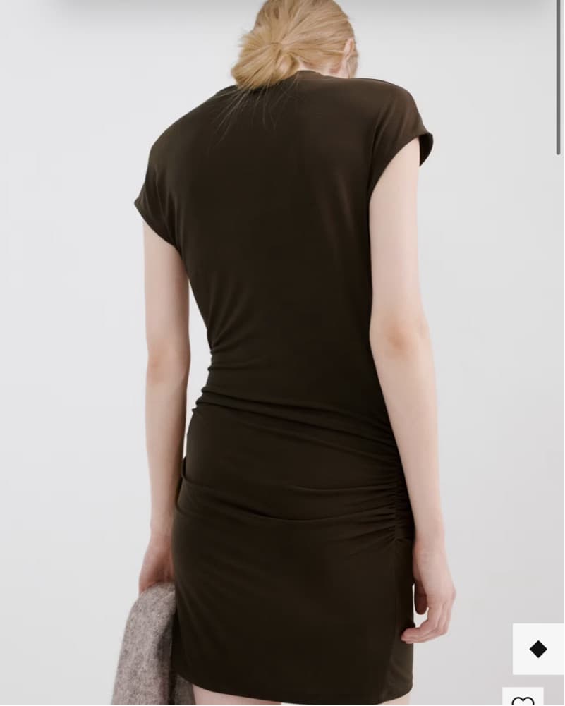 RUCHED BODICE DRESS WITH BROOCH Aso Tinx - Image 4