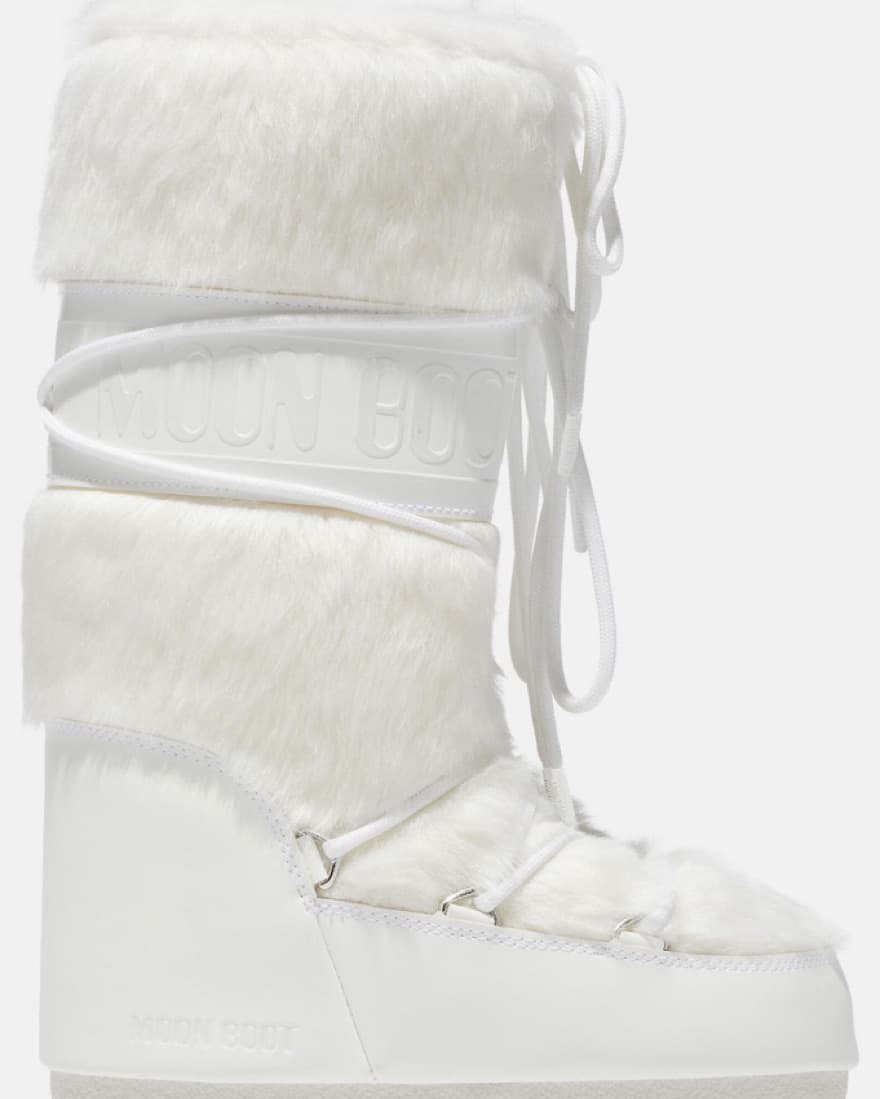 Moon Boot White Fur  - Image 1