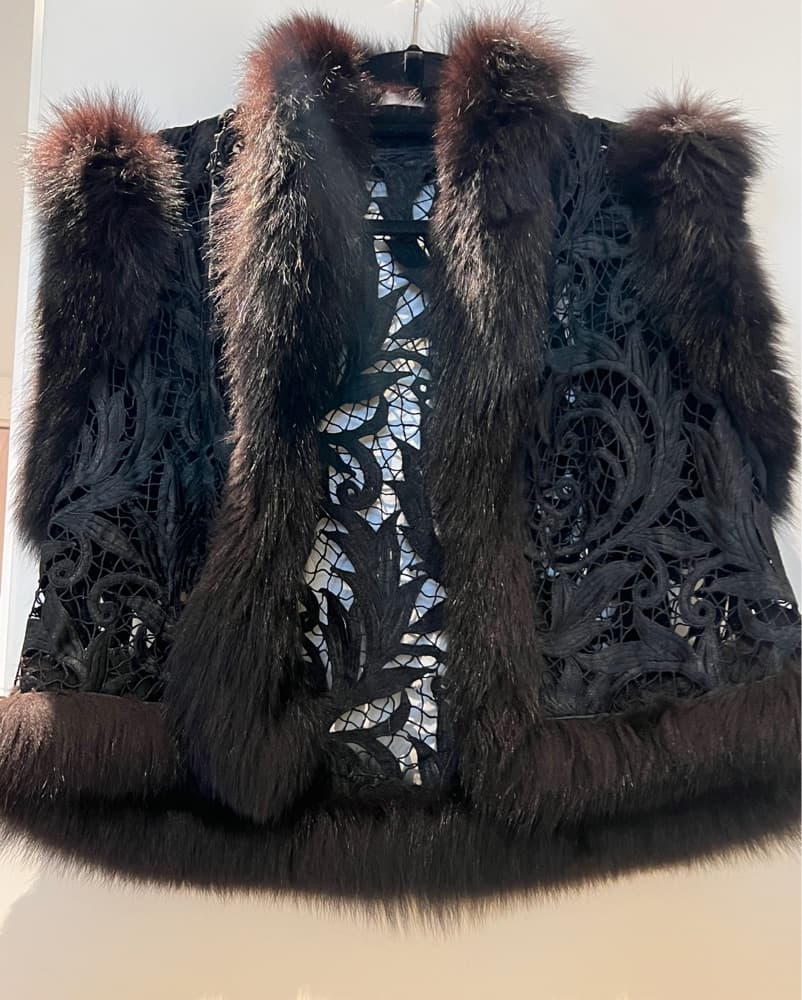 Black Fur Trim Lace Jacket - Image 4