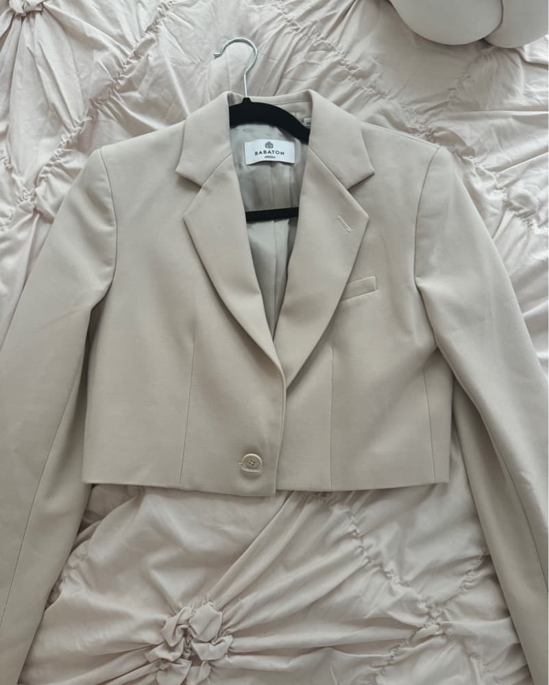 Beige Cropped Blazer  - Image 2