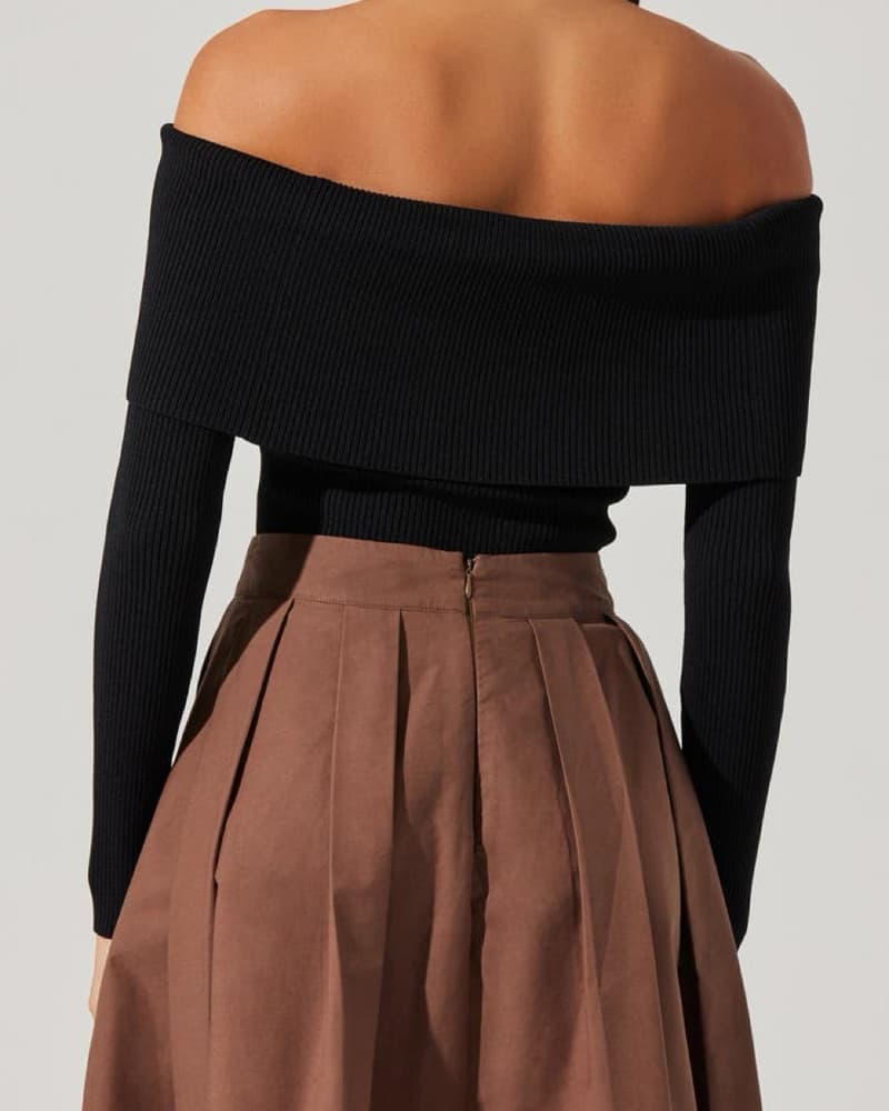 Astr The Label Off-the-Shoulder Knit Top - Image 2
