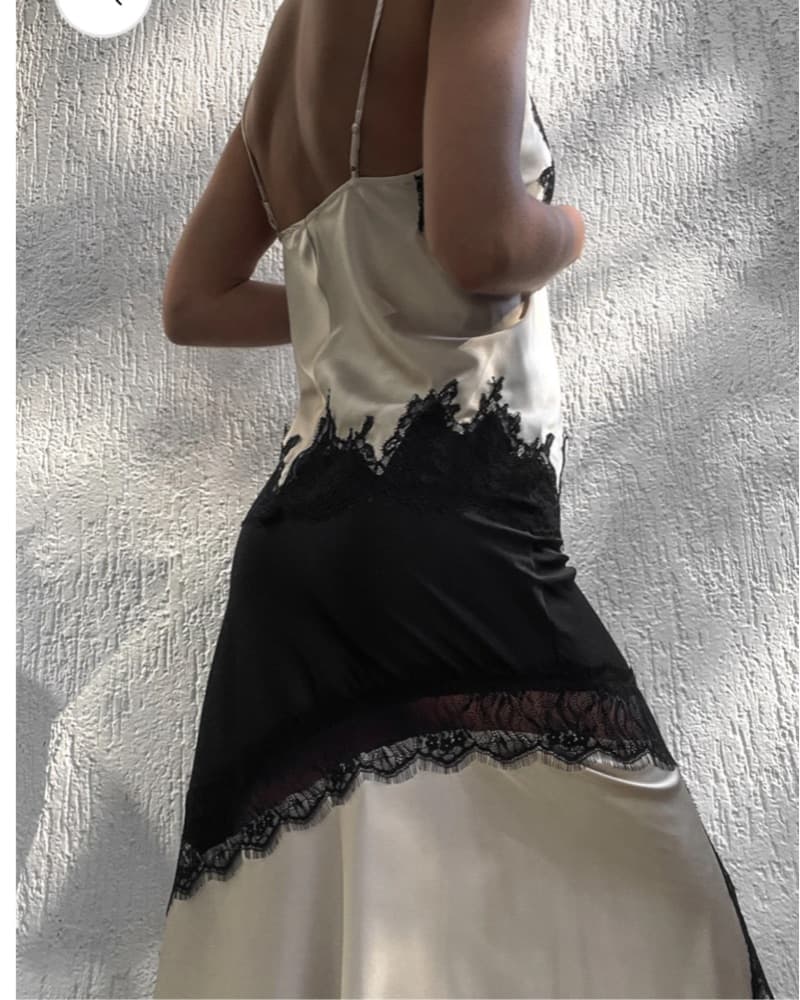 Luxurious Lace Skirt And Top Set - Image 5