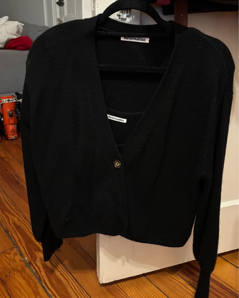 Reformation Varenne Cashmere Cardigan - Image 4