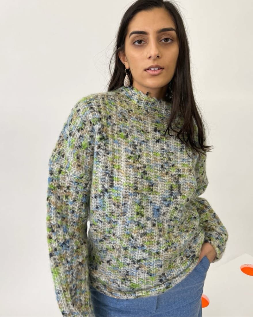 Cozy Flecked Sweater in Earthy Tones - Image 4