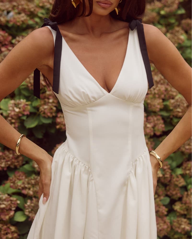 RUNAWAY THE LABEL WHITE MAXI DRESS - Image 4