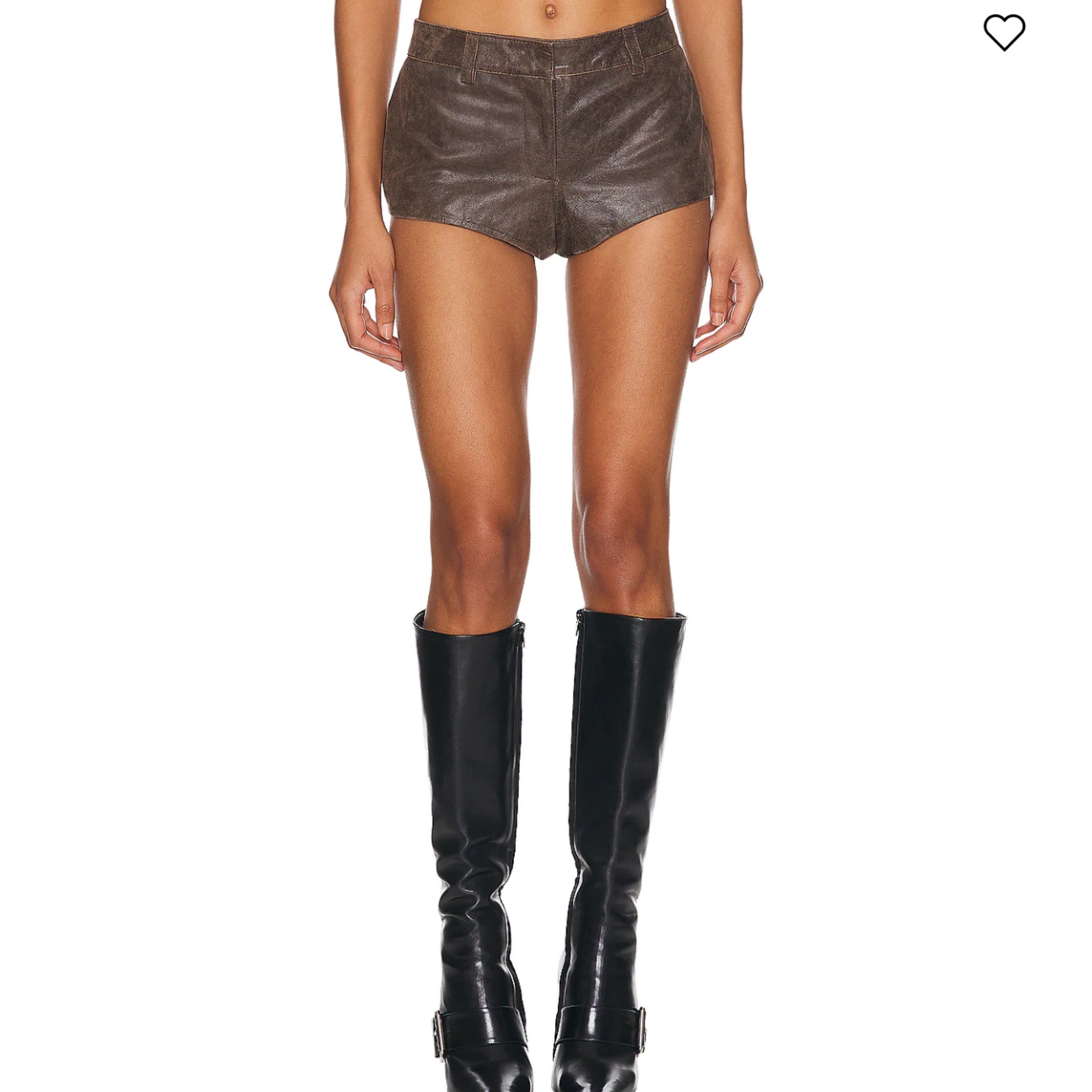 retrofête Aven Leather Short - Image 2