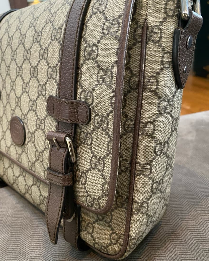 Gucci GG Supreme Flap Messenger Bag - Image 3