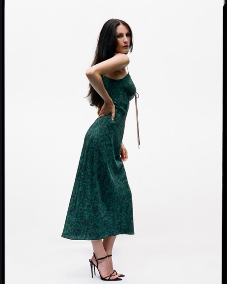 Realisation Par The Alba In Dazed Noir - Image 3