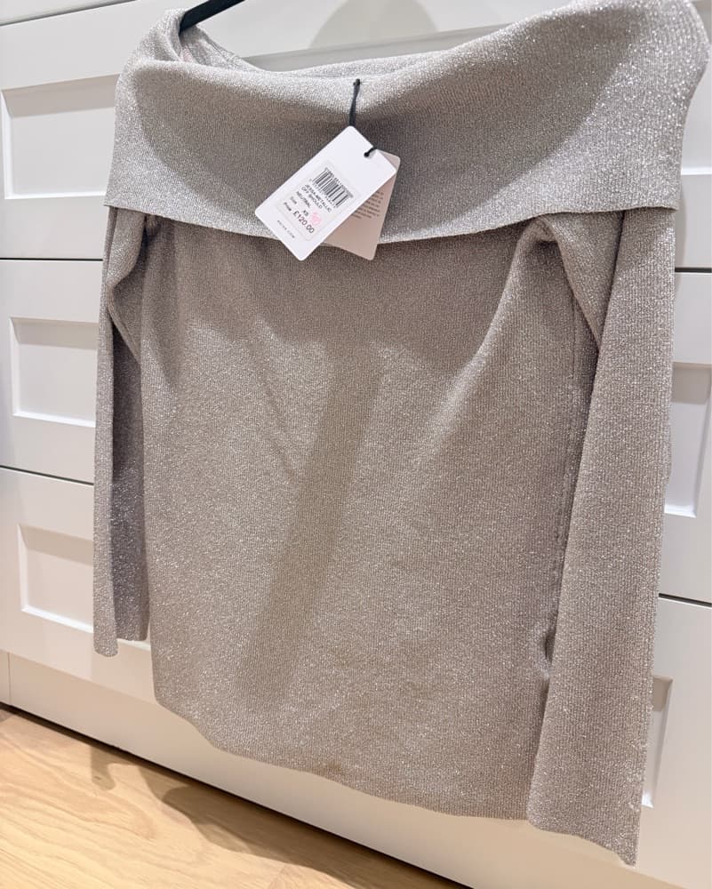 Reiss Elegant Metallic Gray Knit Top - Image 2