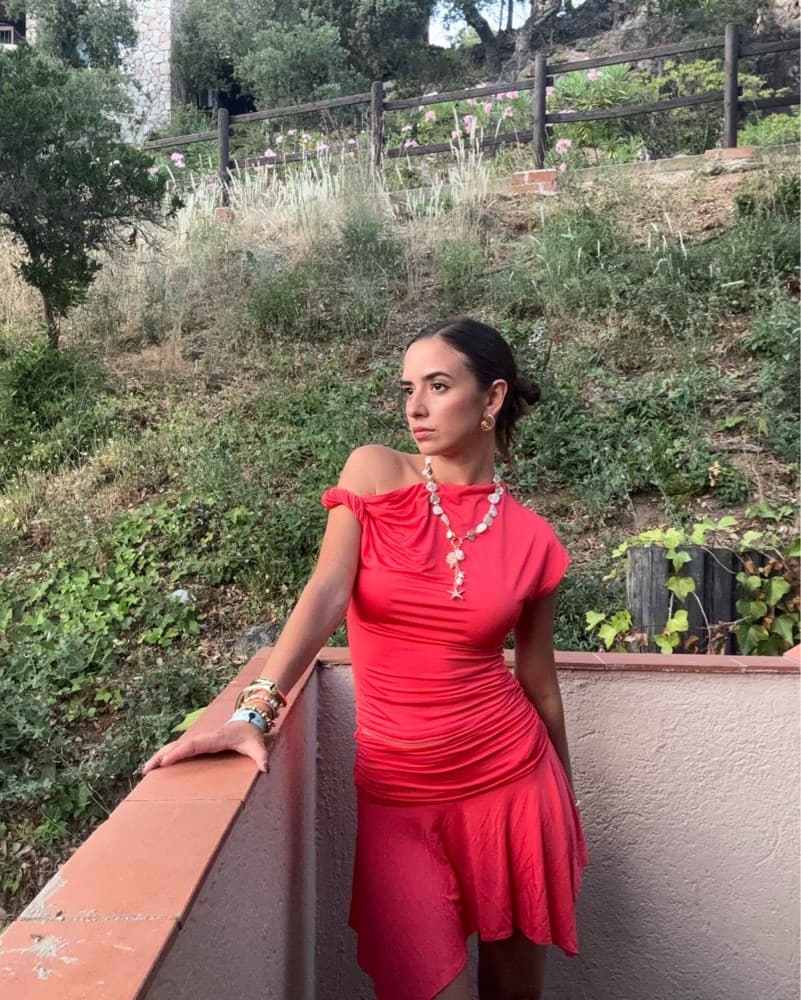 Red revolve Set - Image 4