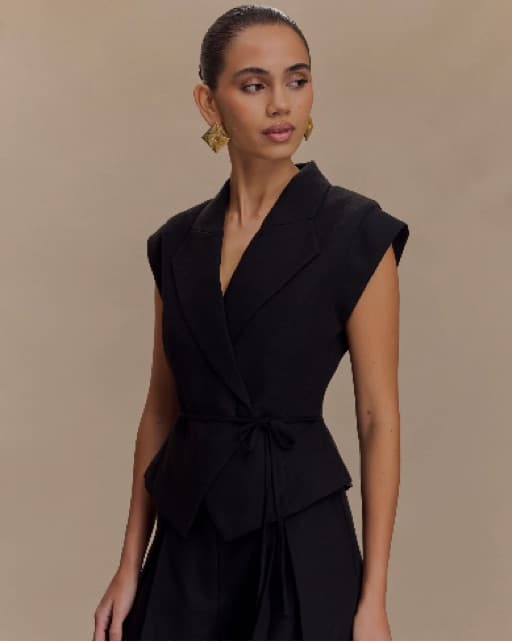 Meshki Cropped Blazer - Image 5