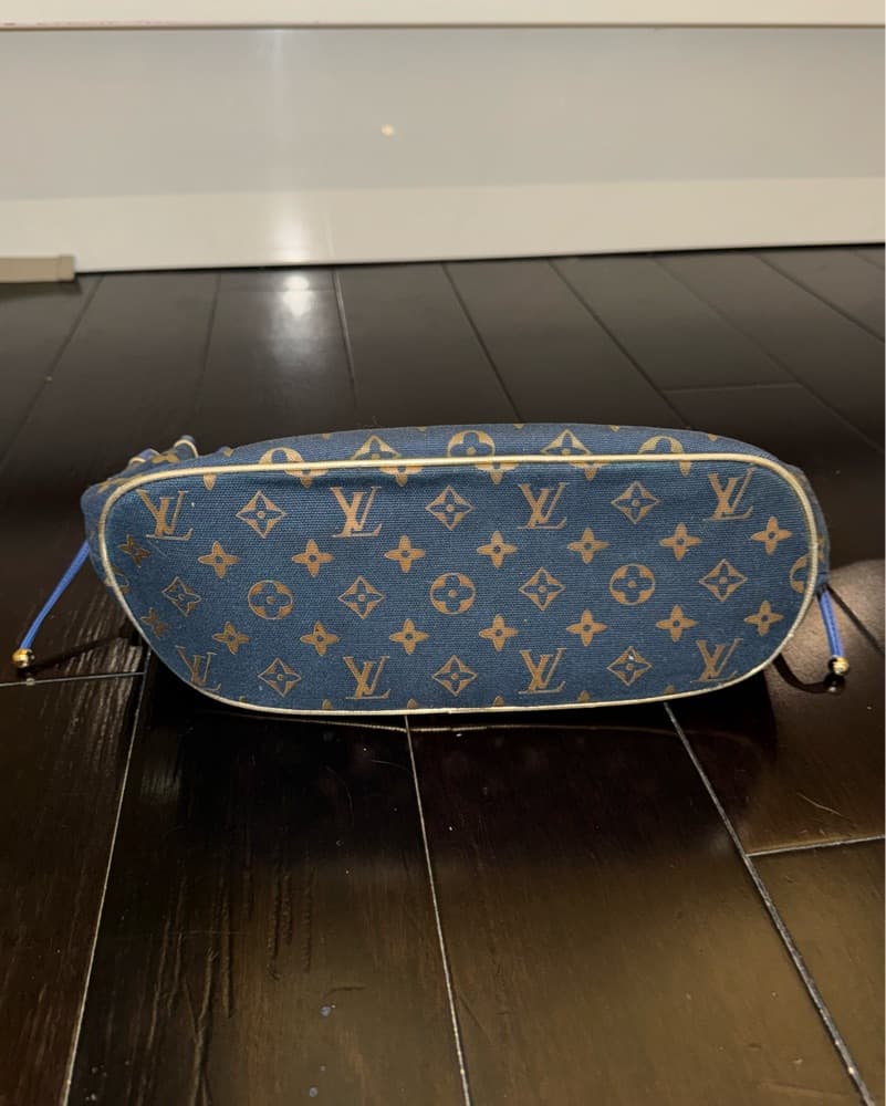 Vintage LV Blue Canvas Handbag - Image 3