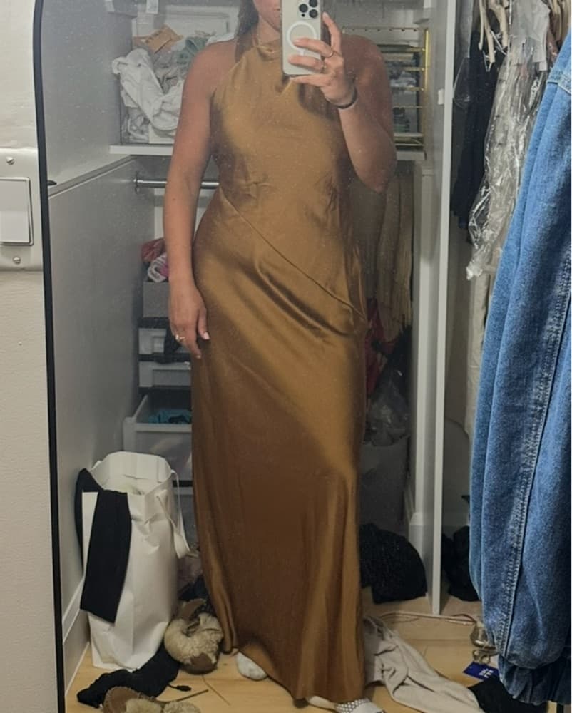 Significant other Annabel Satin Dress - Image 3