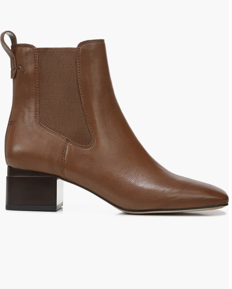 Chic Leather Chelsea Boots - Image 2