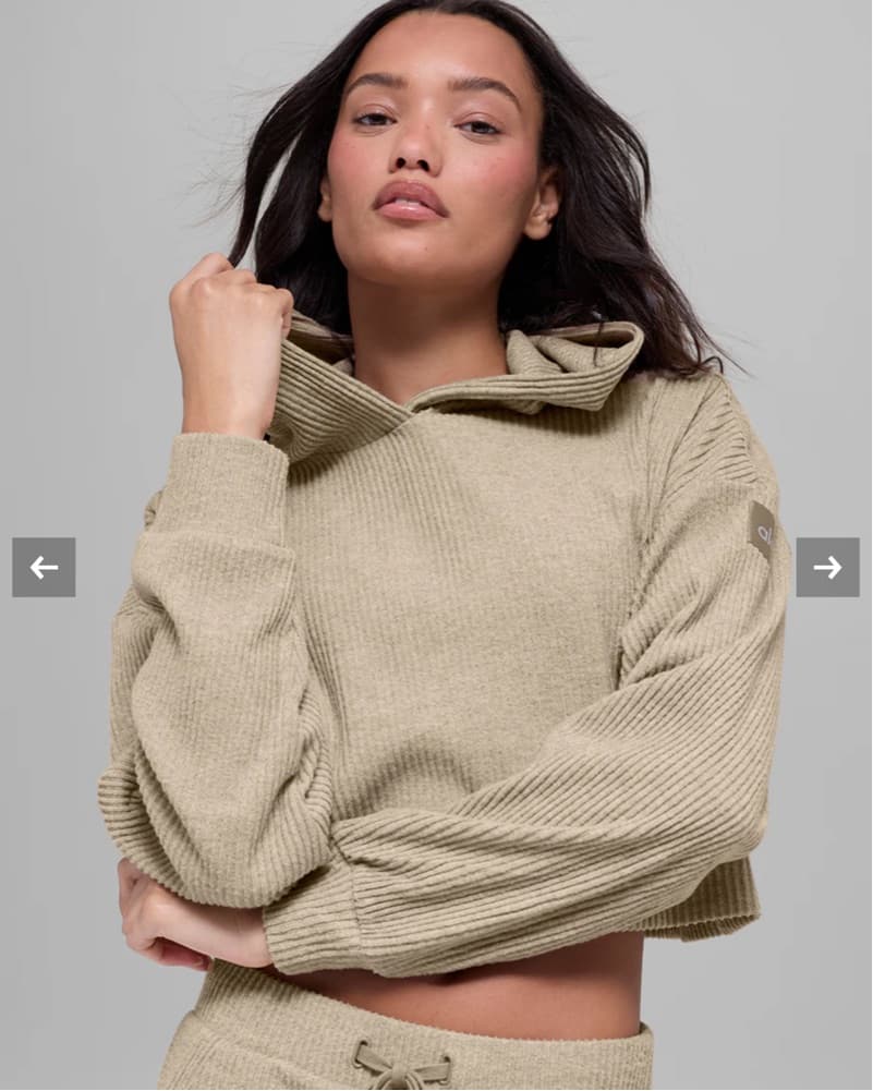 ALO Cozy Ribbed Crop Top & Jogger Set - Image 4