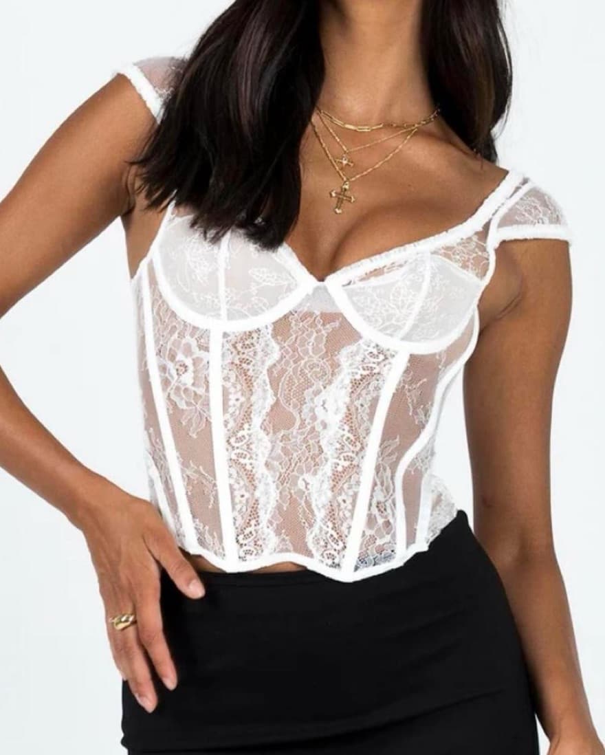 Lioness White Lace Corset - Image 2