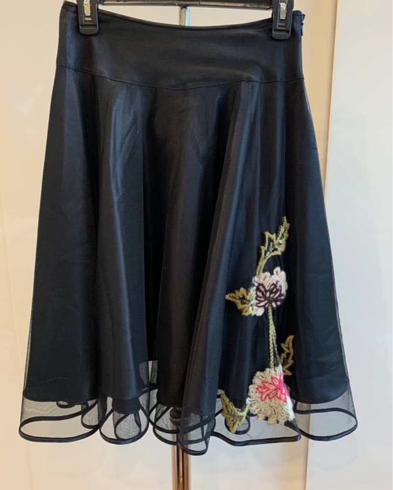 Vintage Y2K Betsy Johnson Skirt  - Image 3