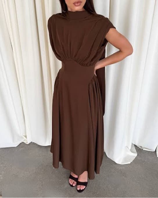 The Bekk Eliana Sleeveless Midi Dress - Image 5
