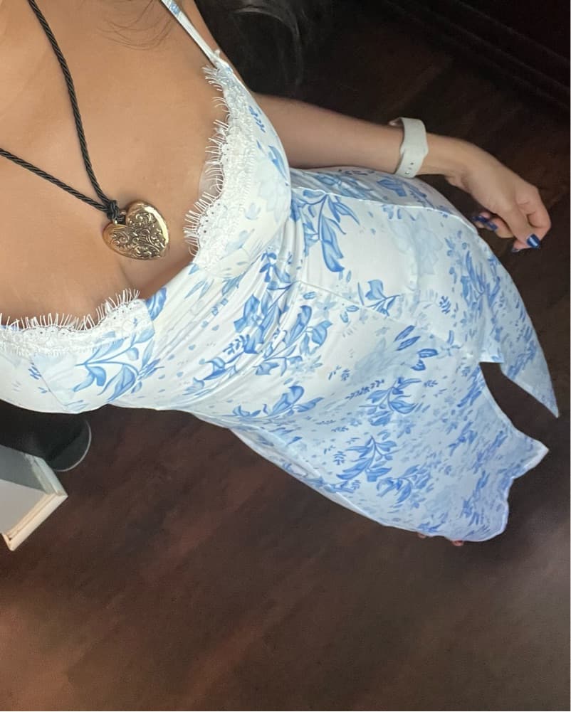 Elegant Floral Midi Dress - Image 1