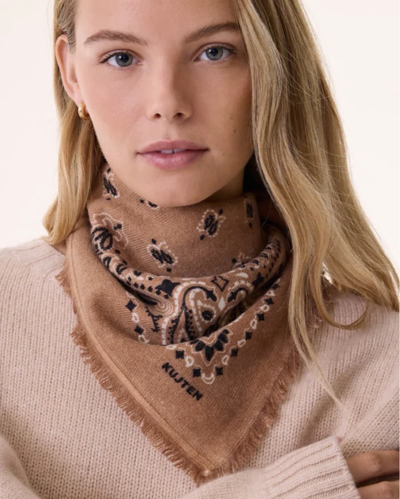 Kujten Large Scarf - Image 2