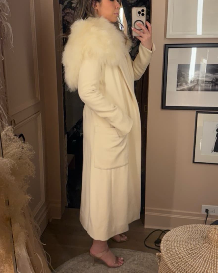 Chic Real feather Ivory Coat - Image 3