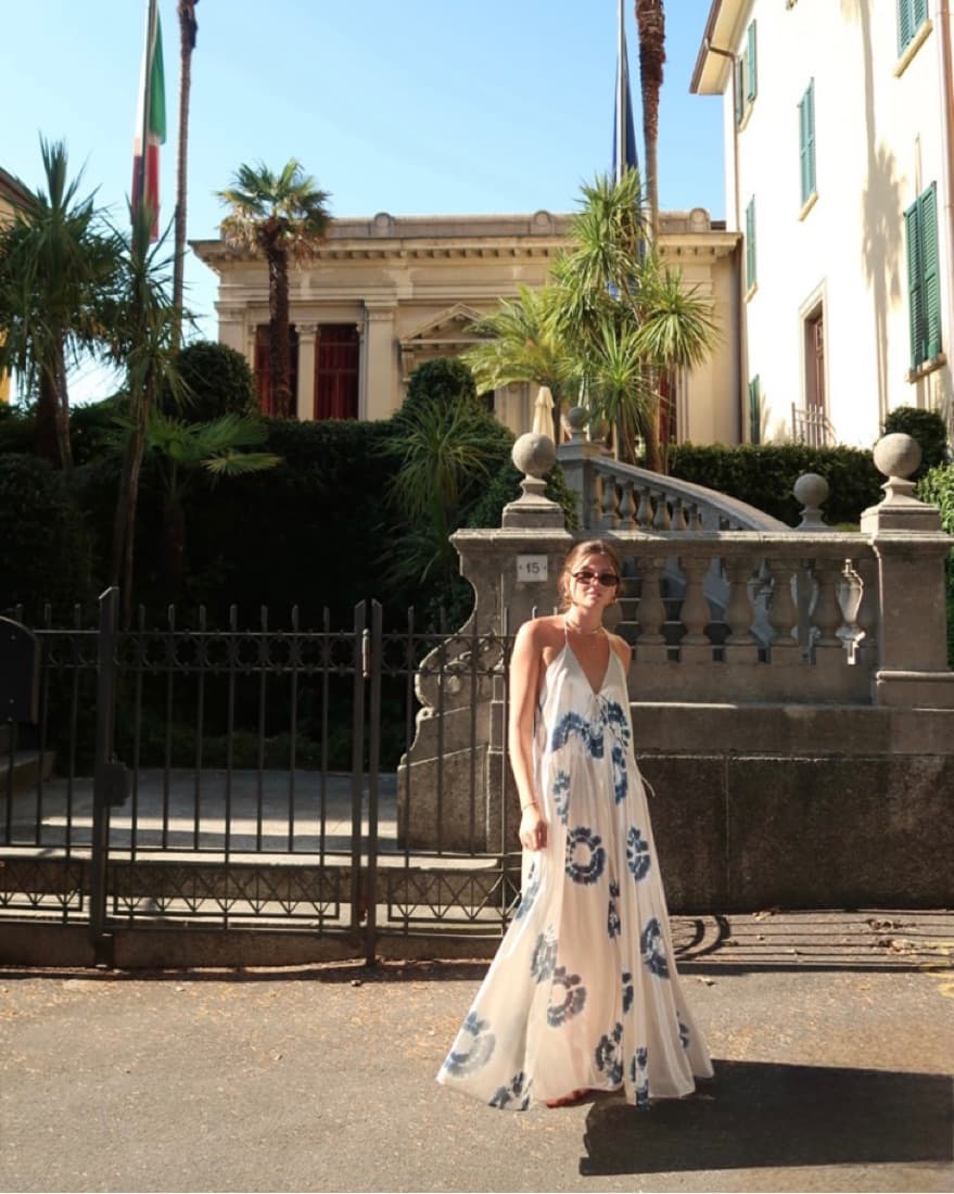 Backless Maxi Dress - Image 1