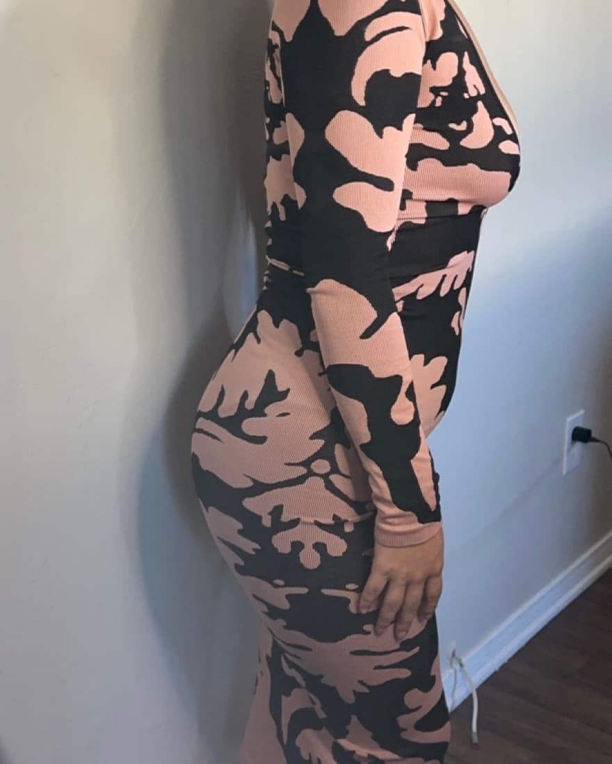 lowcut dress  - Image 2
