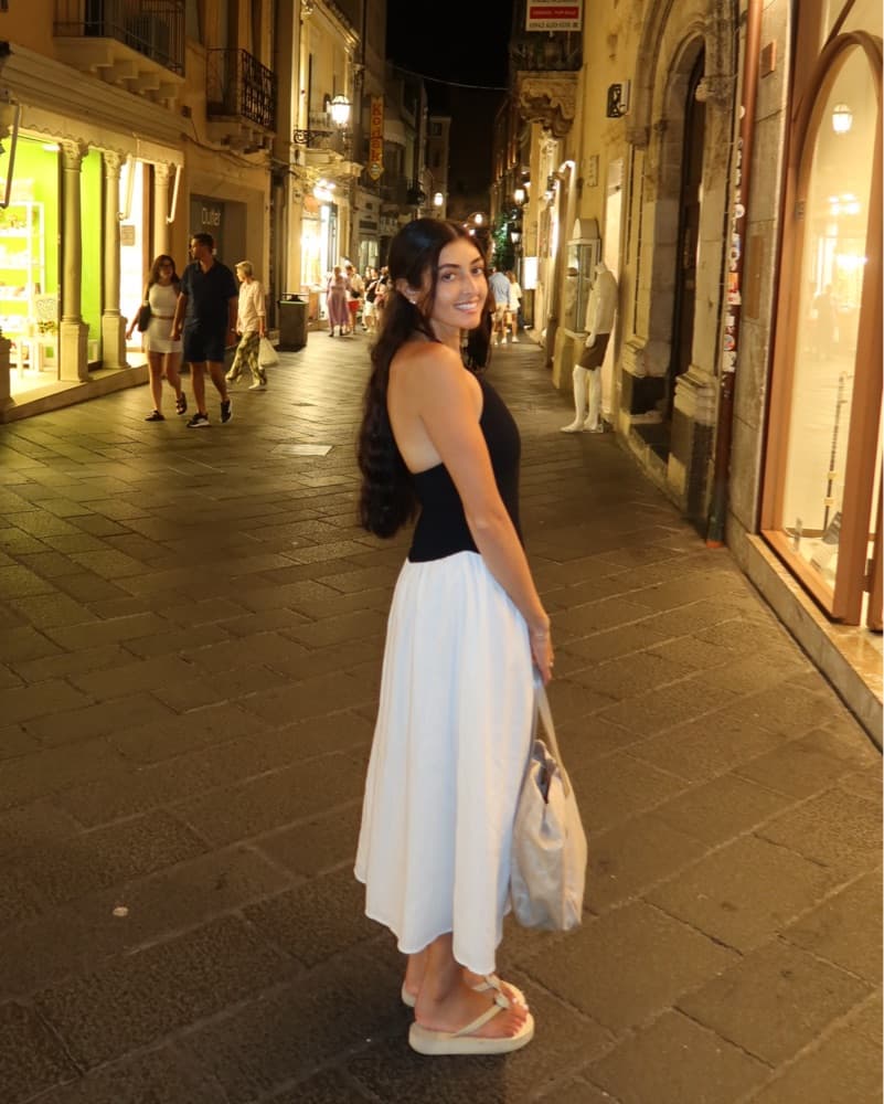 Meshki Linen Dress - Image 2